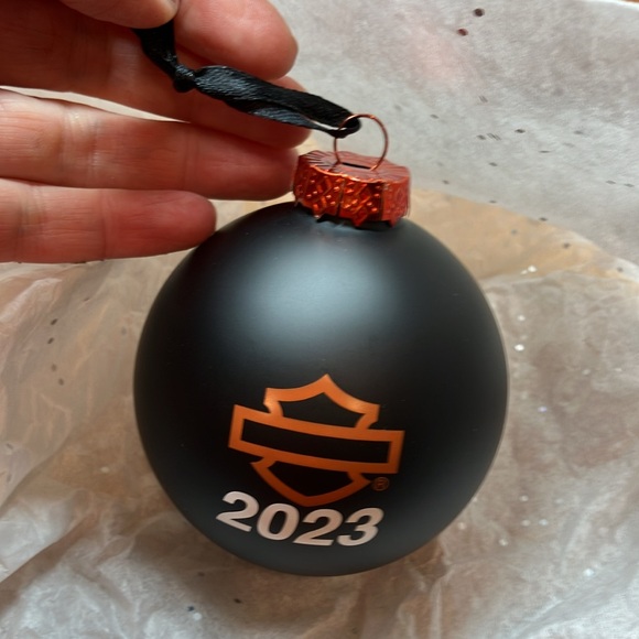 H-D collectors ornament - Picture 2 of 3